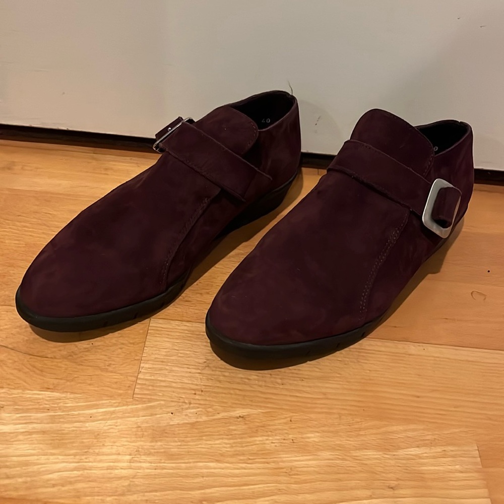 Arche maroon flat walking shoes made in france